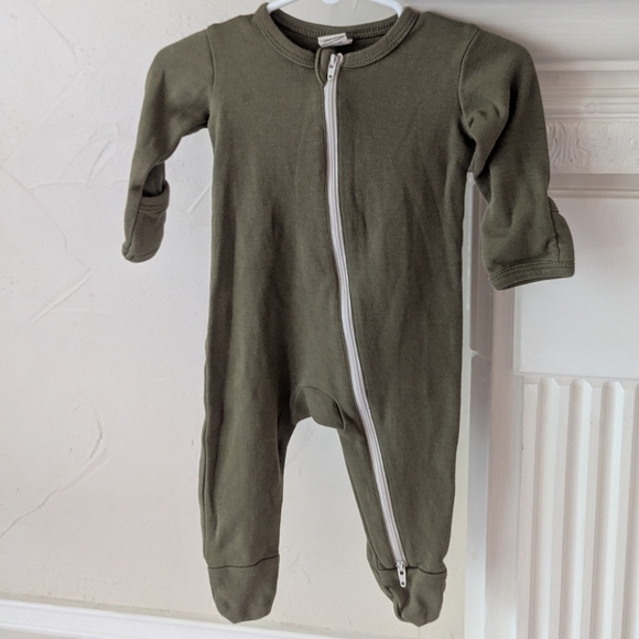 Larkspur | Forest Green Footie - Picture 2 of 3